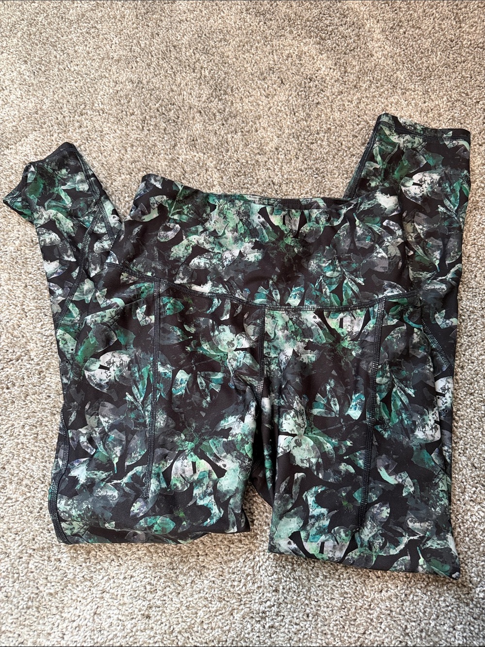 all in motion Green and Black Abstract Print High-Rise Leggings
